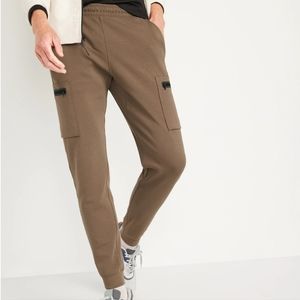 Old Navy Joggers NWT size Medium